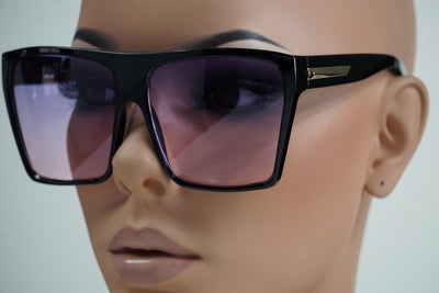 7033